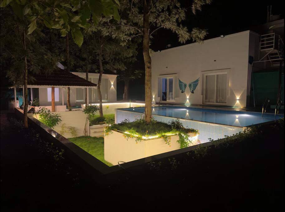 Serenity Farm Stay Hampapura Bagian luar foto