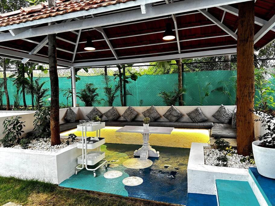 Serenity Farm Stay Hampapura Bagian luar foto